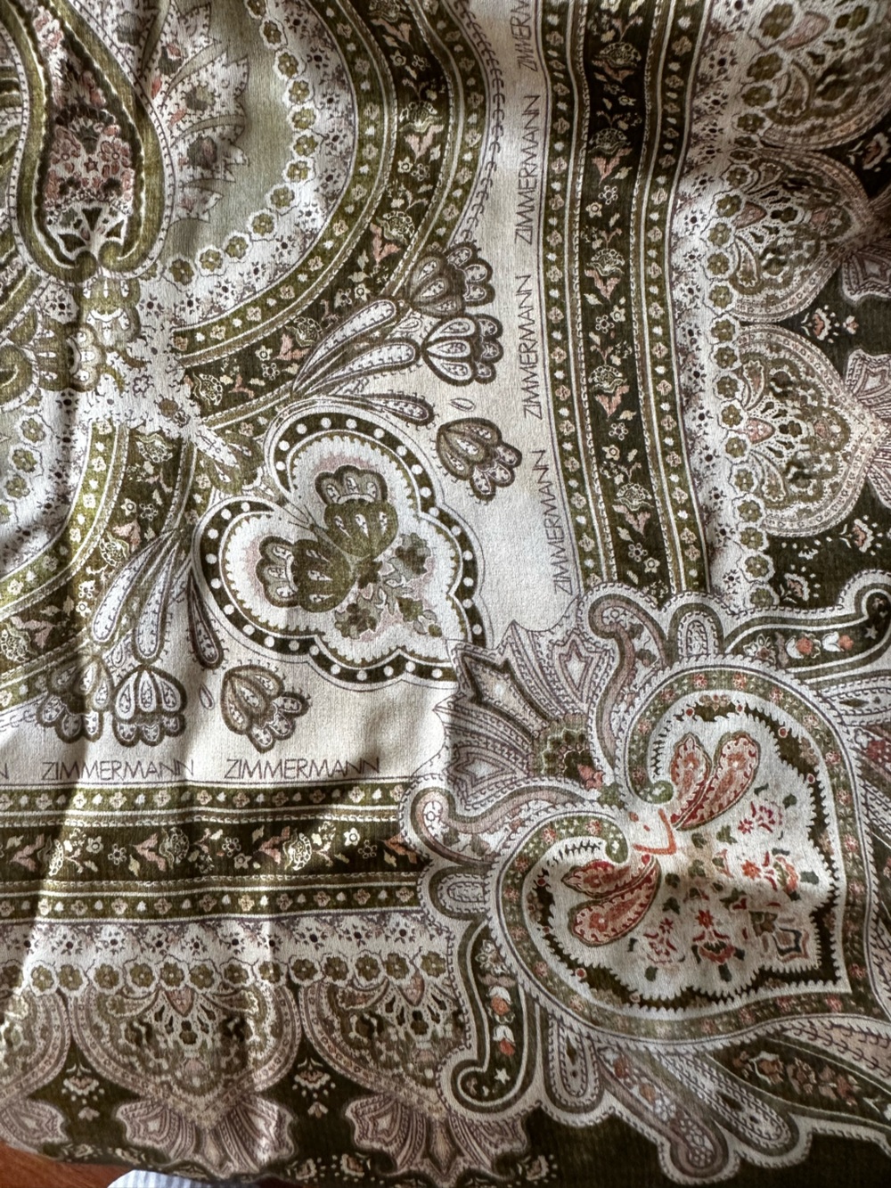 NWT $725 Zimmermann
Luna Paisley Print Silk Satin Button-Up Shirt
Size AU1 US 6 - Picture 13 of 13
